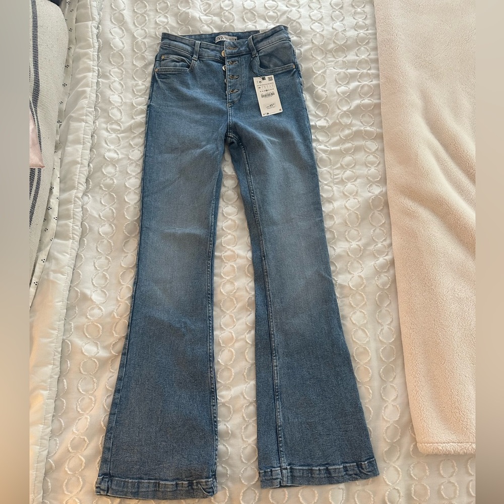Zara Flare fit Jeans
